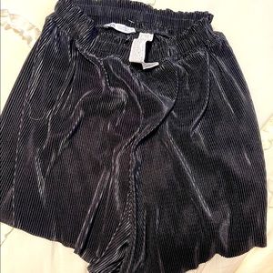 Plisse swim cover-up shorts. Zara